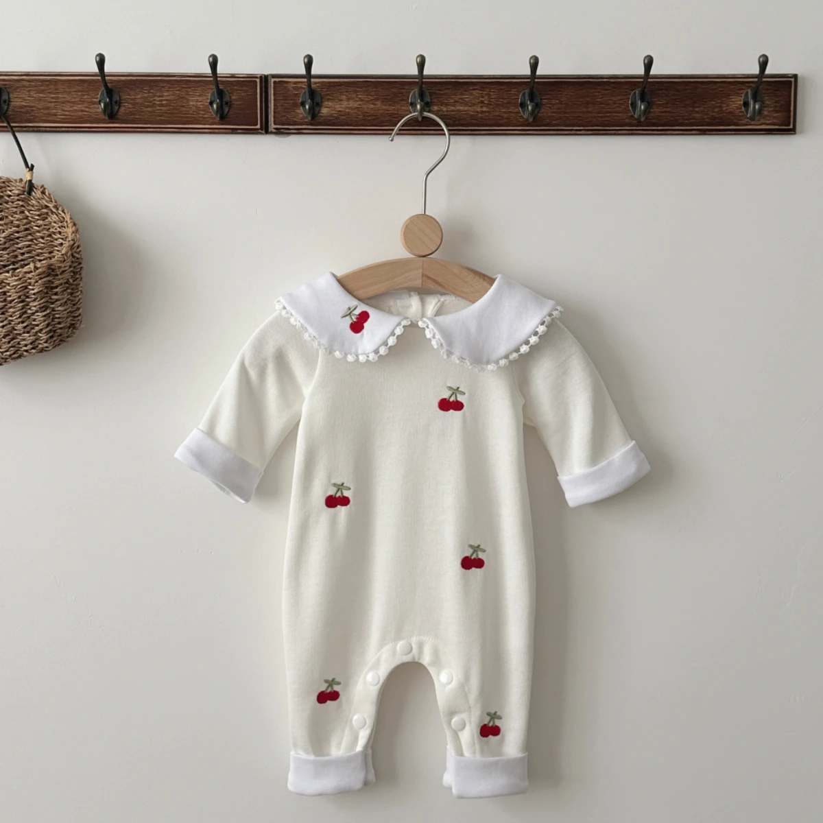 Baby Nursery Embroidery - رومبير للأطفال مطرز بالكرز الحلو، ياقة