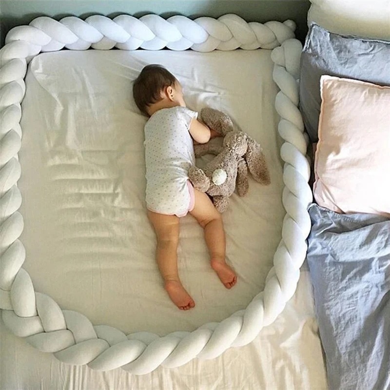 عقدة واقية لسرير الأطفال ، ممت - مراجعة Baby Nursery Cushion وسعره