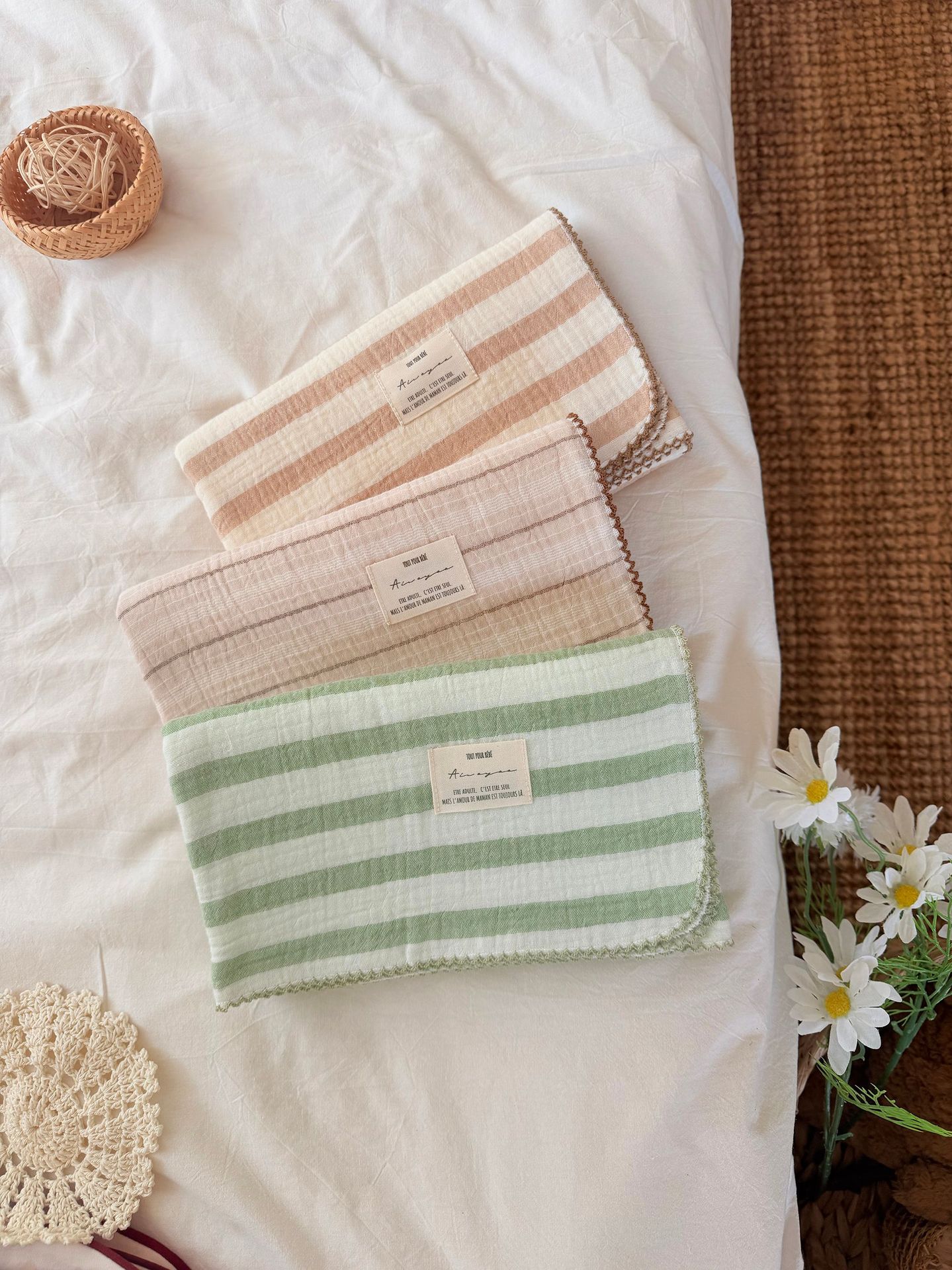 بطانيات قماش الموسلين الصيفية  - مراجعة Baby Nursery Quilts وسعره