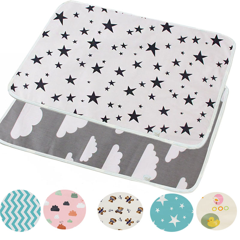 مقاوم للماء قابلة لإعادة الاست - مراجعة Changing Table Topper وسعره