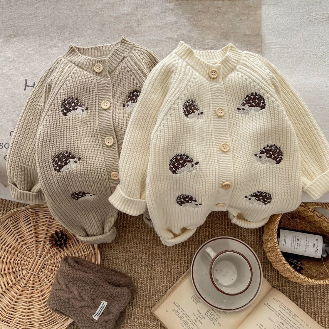 بدلة أطفال محبوكة مطرزة بتصميم - مراجعة Baby Nursery Embroidery وسعره