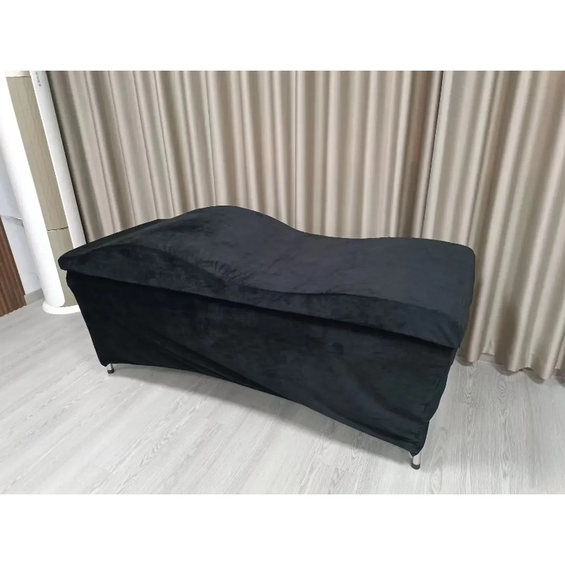 سرير تجميل منحني لتمديد الرموش - مراجعة Changing Table Topper وسعره